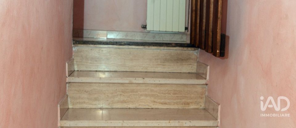 Apartment 9 rooms of 203 m² in Montecchio (05020)