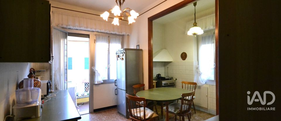 Three-room apartment of 72 m² in Genova (16159)