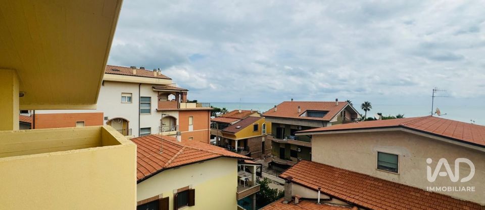 Appartamento 5 locali di 103 m² a Tortoreto (64018)