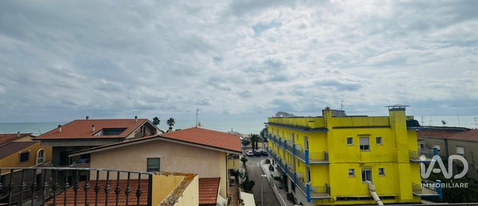 Appartamento 5 locali di 103 m² a Tortoreto (64018)