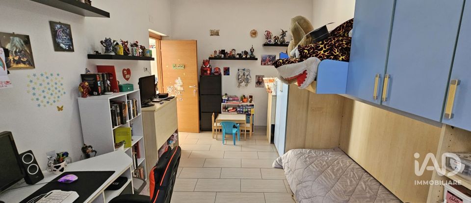 Four-room apartment of 139 m² in Genova (16144)