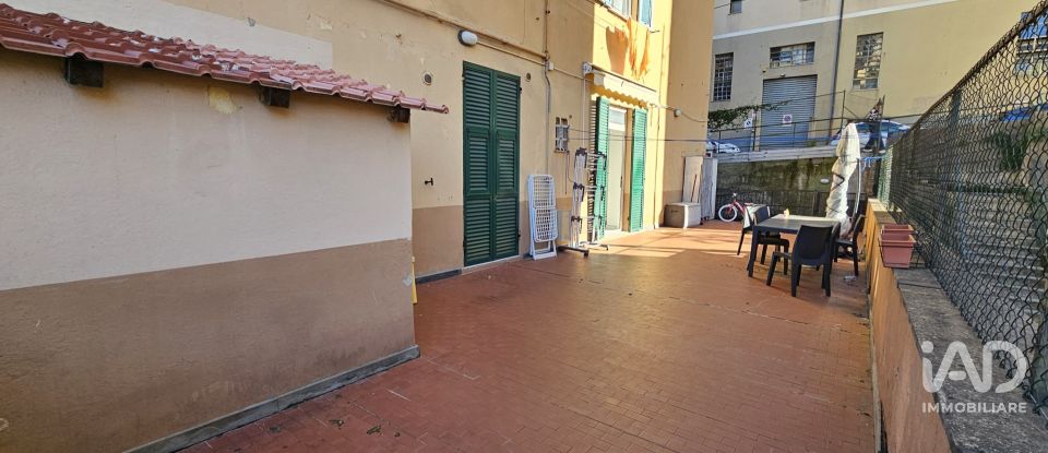 Four-room apartment of 139 m² in Genova (16144)