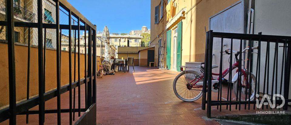 Four-room apartment of 139 m² in Genova (16144)