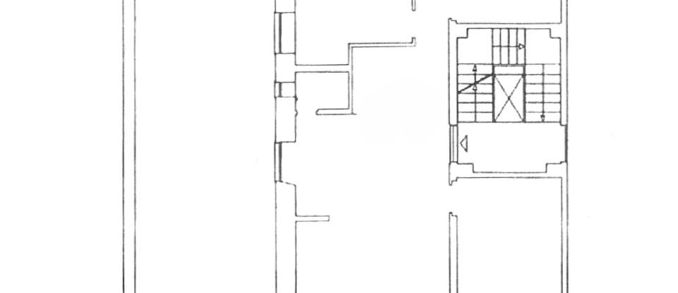 Four-room apartment of 139 m² in Genova (16144)