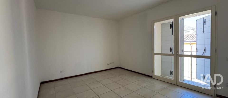 Apartment 5 rooms of 110 m² in Mirandola (41037)