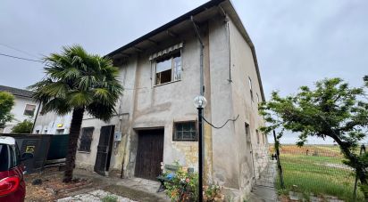 Casa indipendente / Villa 4 locali di 175 m² in Mirandola (41037)