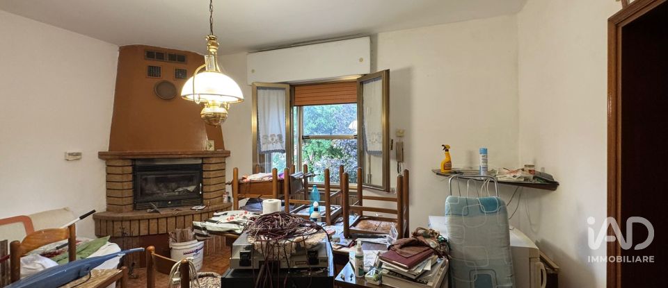 House 4 rooms of 175 m² in Mirandola (41037)