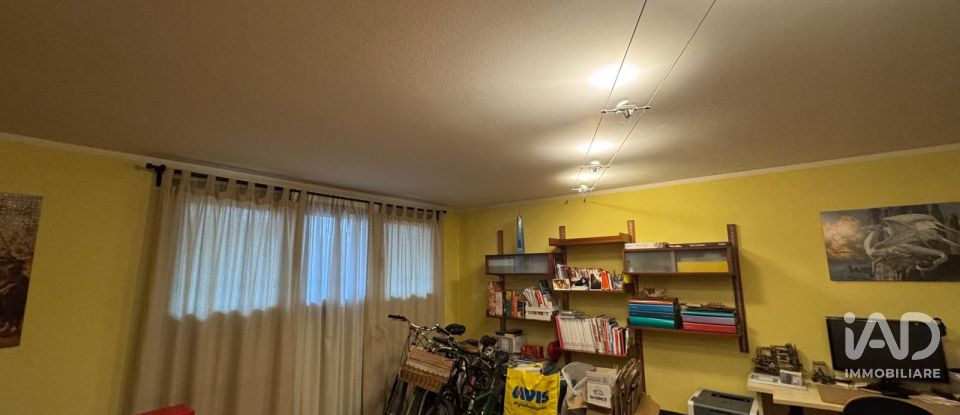 Farm 5 rooms of 210 m² in Mirandola (41037)