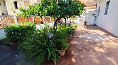 Townhouse 12 rooms of 250 m² in Scalea (87029)