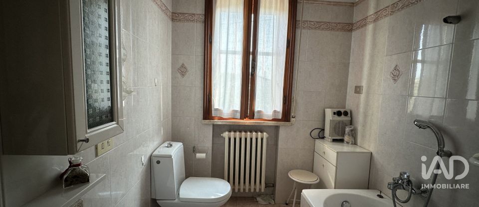 House 5 rooms of 108 m² in Concordia sulla Secchia (41033)