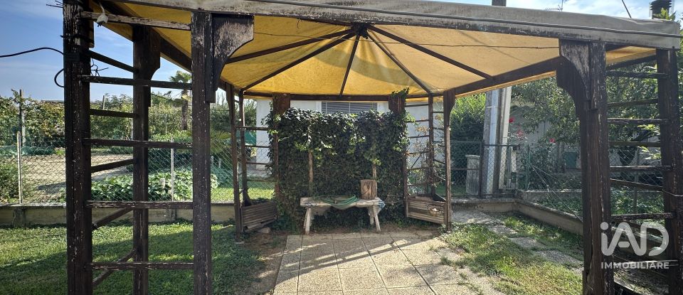 House 5 rooms of 108 m² in Concordia sulla Secchia (41033)