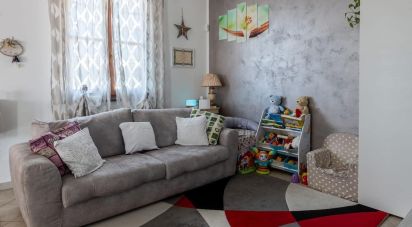 Trilocale di 83 m² a Ponsacco (56038)