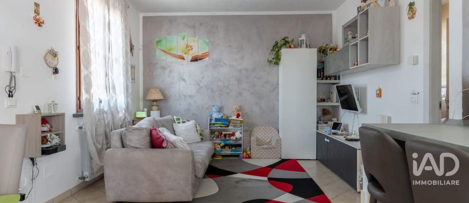 Trilocale di 83 m² a Ponsacco (56038)