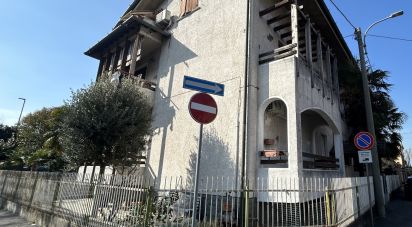 Quadrilocale di 110 m² a Nova Milanese (20834)