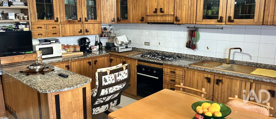 Four-room apartment of 110 m² in Nova Milanese (20834)