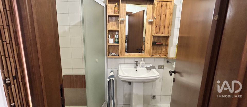 Four-room apartment of 110 m² in Nova Milanese (20834)