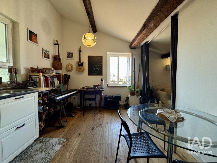 One-room apartment of 45 m² in Verona (37129)