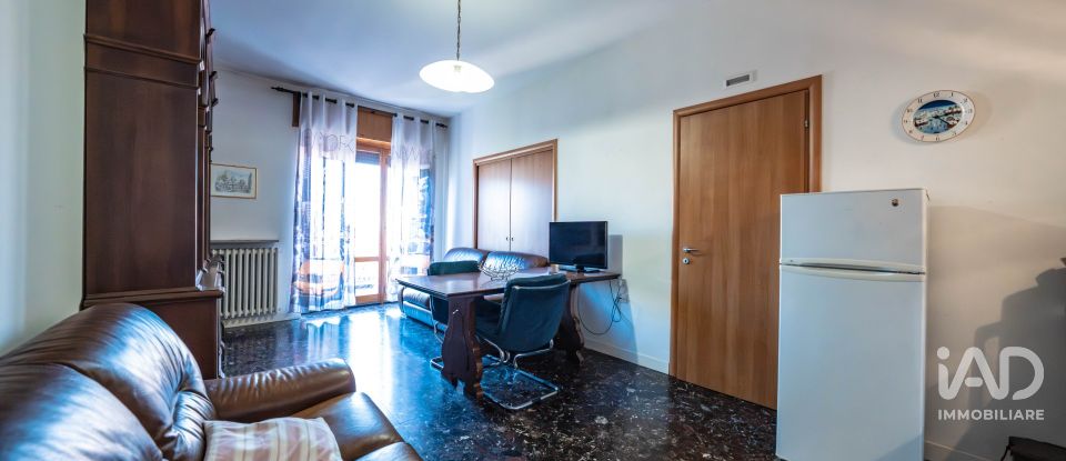Apartment 8 rooms of 126 m² in Verona (37131)