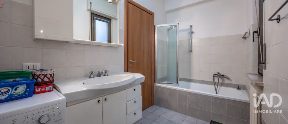 Apartment 8 rooms of 126 m² in Verona (37131)