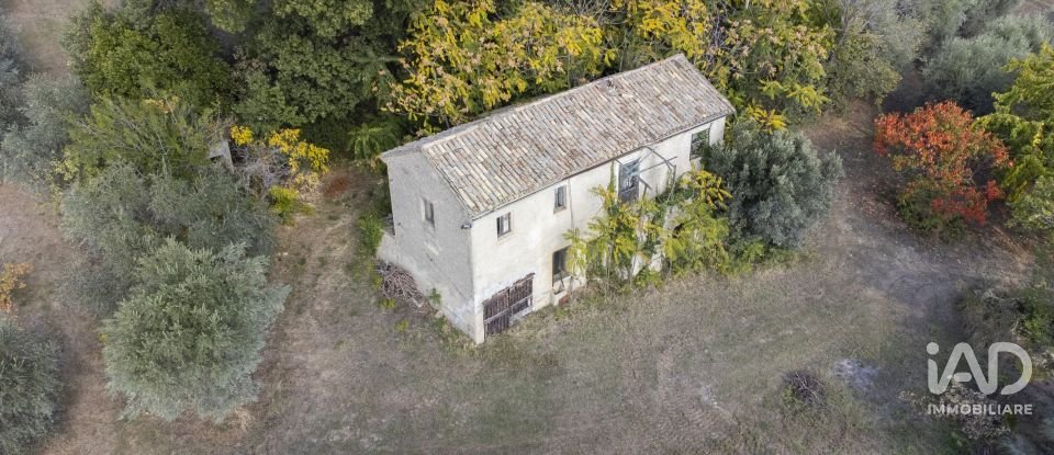 Casa indipendente / Villa 4 locali di 250 m² in Osimo (60027)