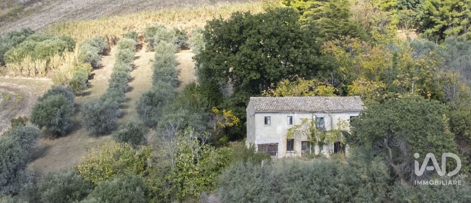 Casa indipendente / Villa 4 locali di 250 m² in Osimo (60027)