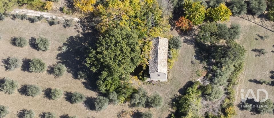 Casa indipendente / Villa 4 locali di 250 m² in Osimo (60027)