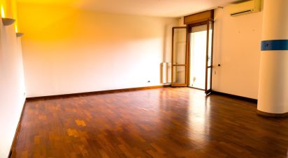 Quadrilocale di 102 m² a Foligno (06034)