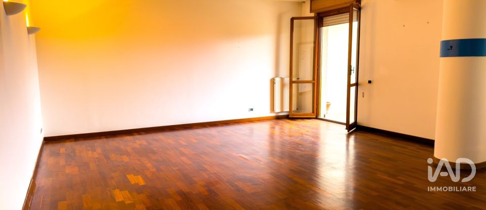 Quadrilocale di 102 m² a Foligno (06034)