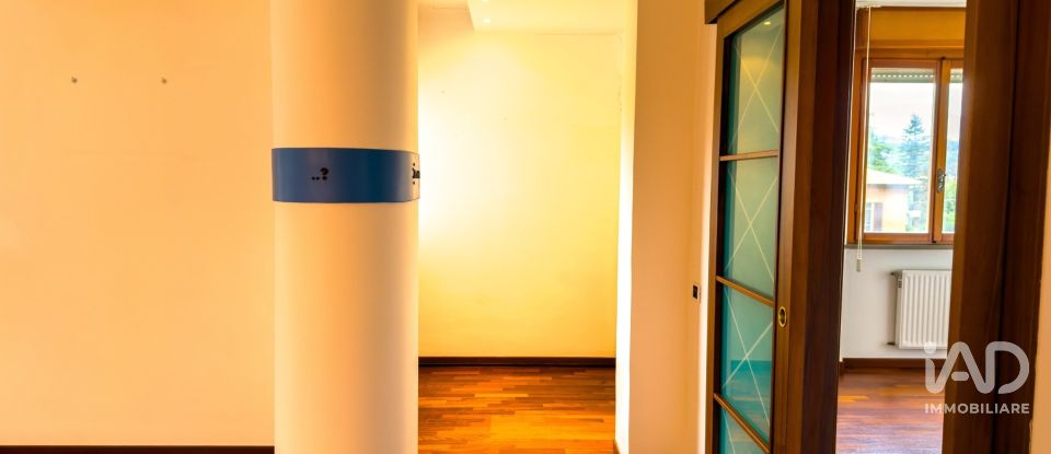 Quadrilocale di 102 m² a Foligno (06034)