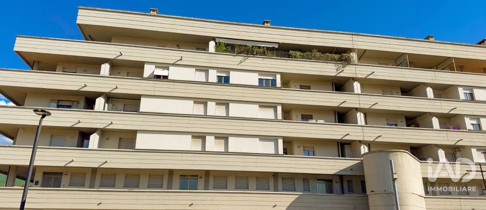 Quadrilocale di 102 m² a Foligno (06034)