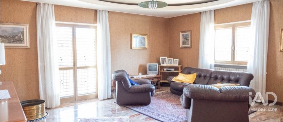 Townhouse 6 rooms of 180 m² in Lamezia Terme (88046)