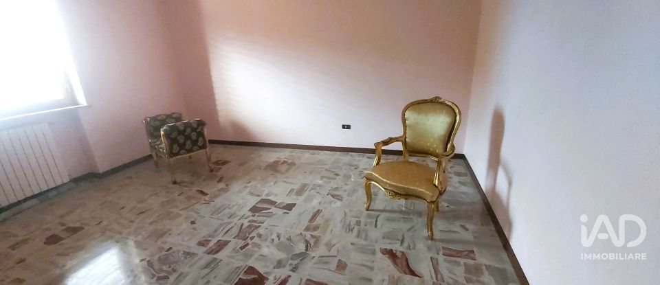 Townhouse 6 rooms of 180 m² in Lamezia Terme (88046)