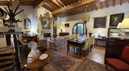 Farm 6 rooms of 240 m² in Sansepolcro (52037)
