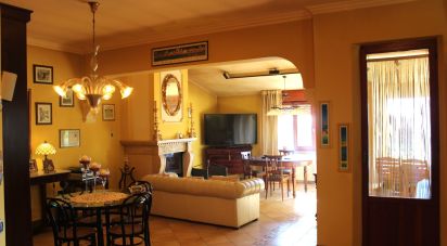 Apartment 5 rooms of 207 m² in Appignano (62010)