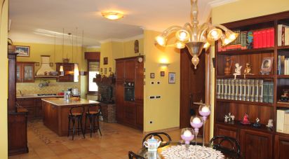 Apartment 5 rooms of 207 m² in Appignano (62010)