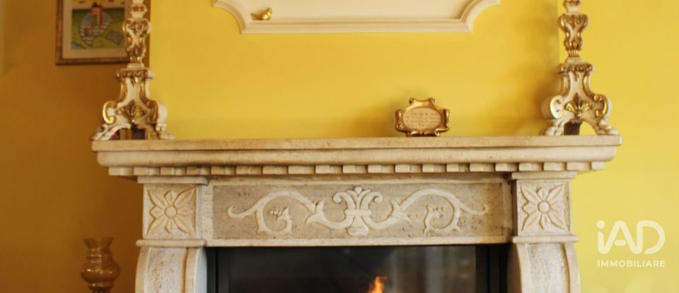 Appartamento 5 locali di 207 m² a Appignano (62010)