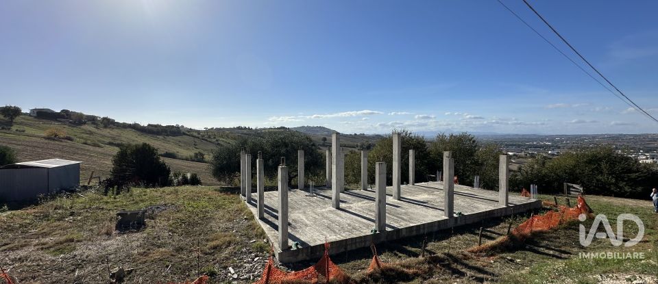 Terreno di 2.170 m² in Potenza Picena (62018)