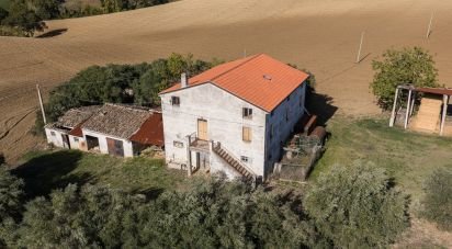 Casa indipendente / Villa 4 locali di 220 m² in Corridonia (62014)