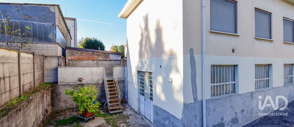 House 5 rooms of 320 m² in Meda (20821)