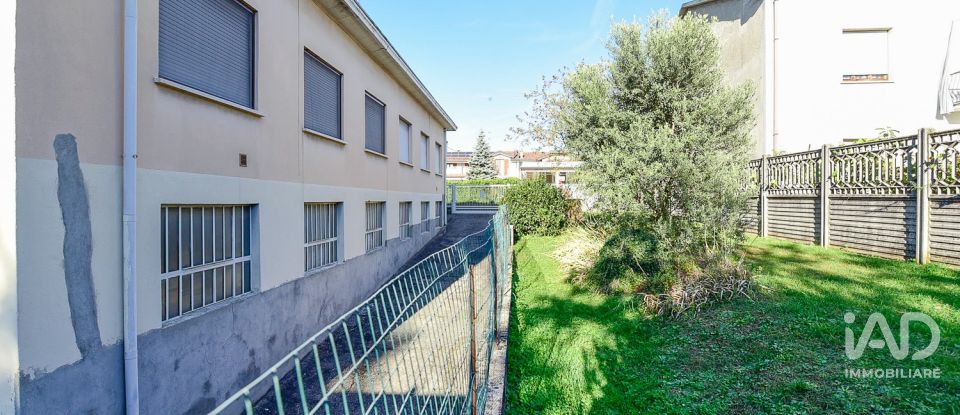 House 5 rooms of 320 m² in Meda (20821)