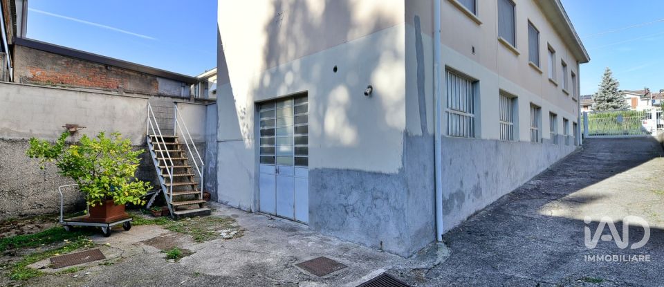 House 5 rooms of 320 m² in Meda (20821)