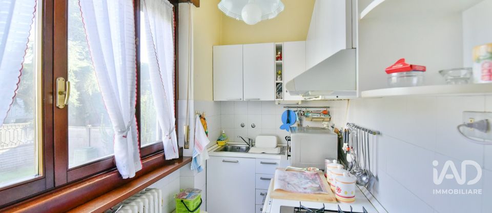 House 5 rooms of 320 m² in Meda (20821)