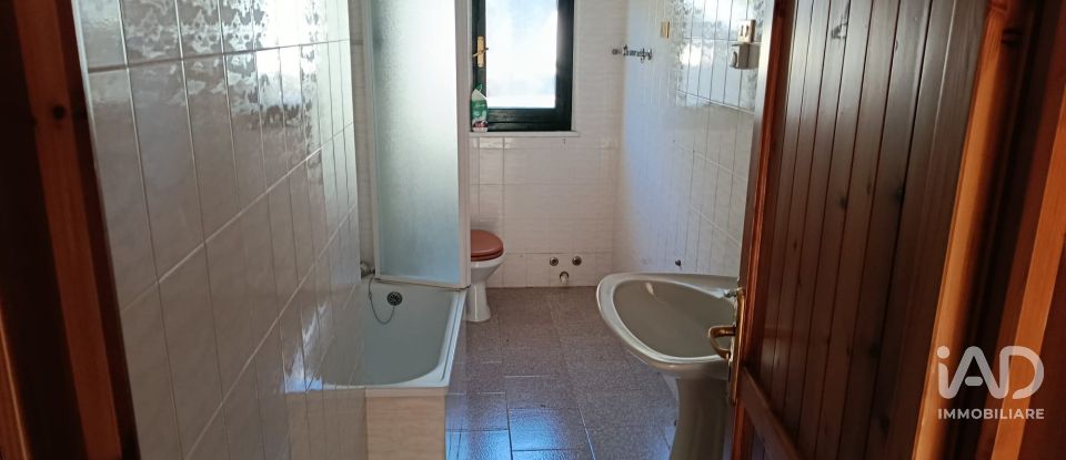 House 8 rooms of 215 m² in Giusvalla (17010)