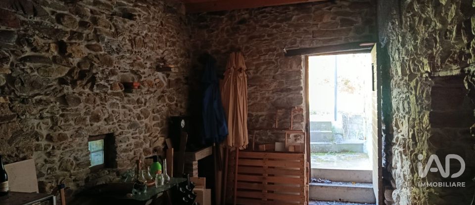 House 8 rooms of 215 m² in Giusvalla (17010)