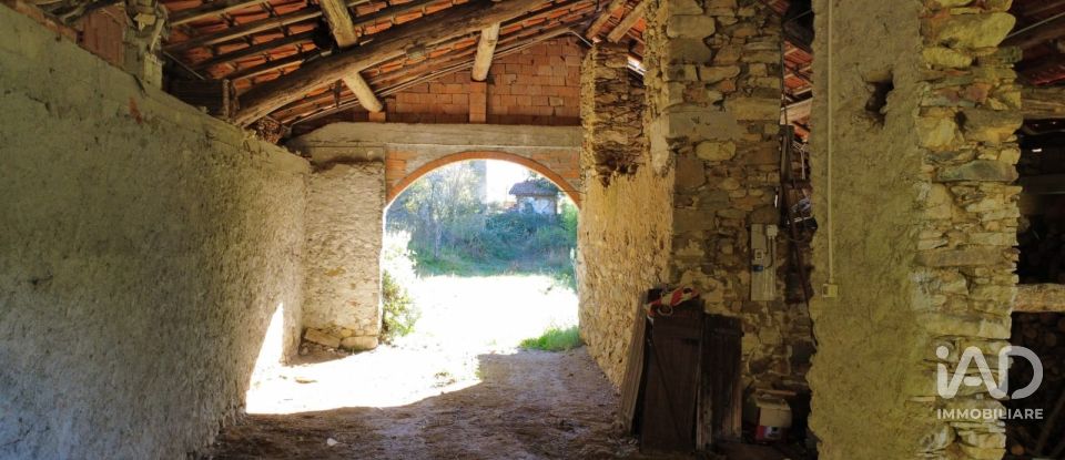 House 8 rooms of 215 m² in Giusvalla (17010)