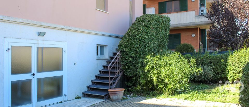 Townhouse 10 rooms of 300 m² in Porto Sant'Elpidio (63821)