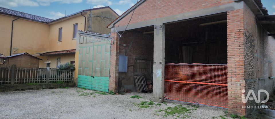 Traditional house 4 rooms of 221 m² in Ostellato (44020)