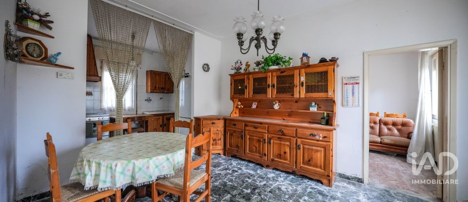 Traditional house 4 rooms of 221 m² in Ostellato (44020)