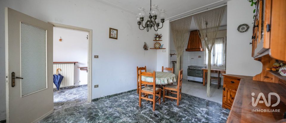 Traditional house 4 rooms of 221 m² in Ostellato (44020)