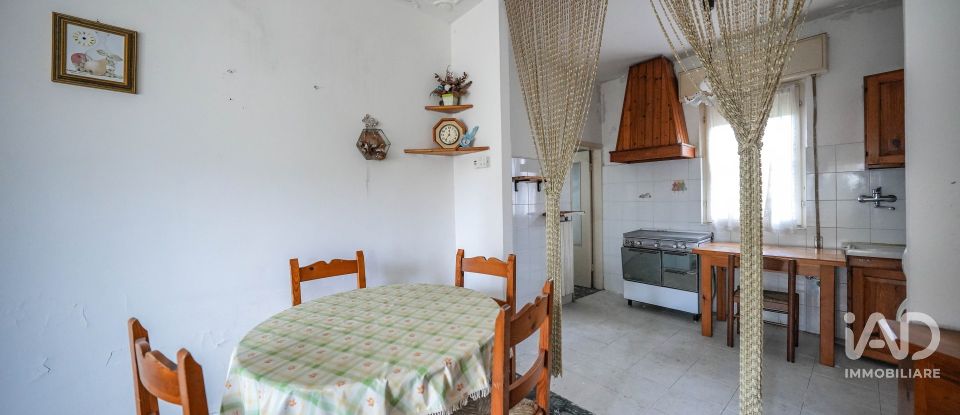 Traditional house 4 rooms of 221 m² in Ostellato (44020)